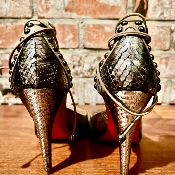 CHRISTIAN LOUBOUTIN SIZE- NEW - Picture 2 of 3